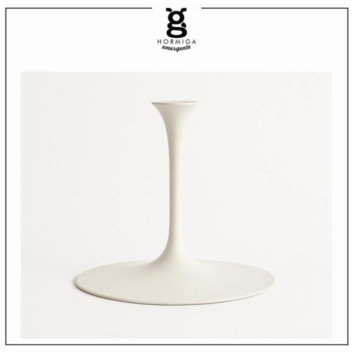 Base Saarinen Oval