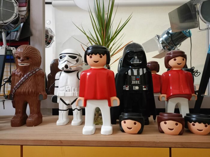 Playmobil de cemento / macetas