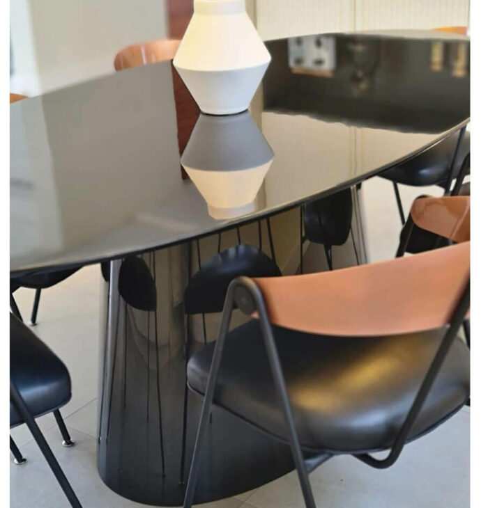 mesa Oval  con base oval - Image 2